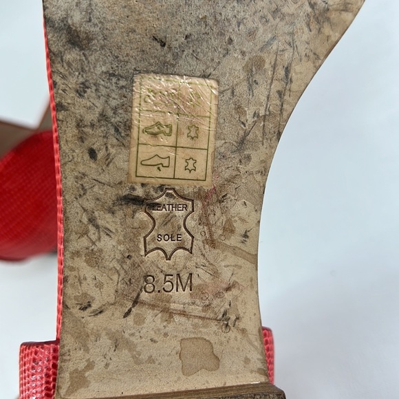 Tory Burch Tangerine Leather Sandals - Picture 12 of 14